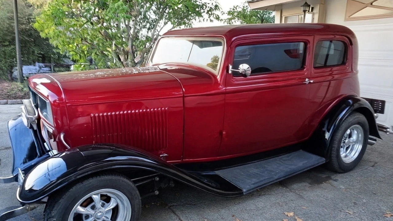 1932 Ford Model 18 & 40 - Image 11 of 12