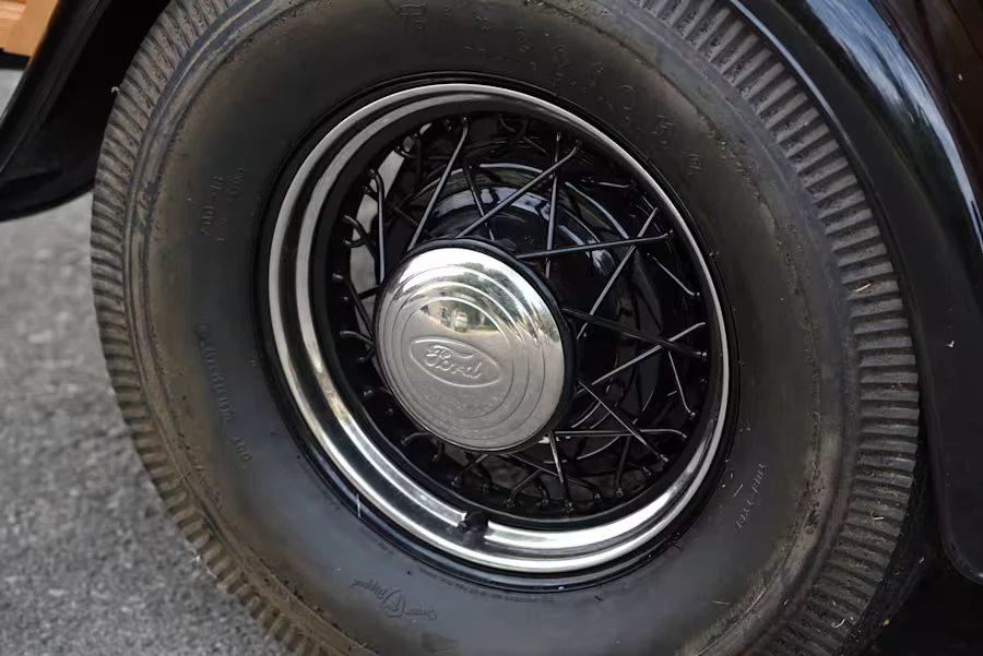 1932 Ford Model 18 & 40 - Image 22 of 31