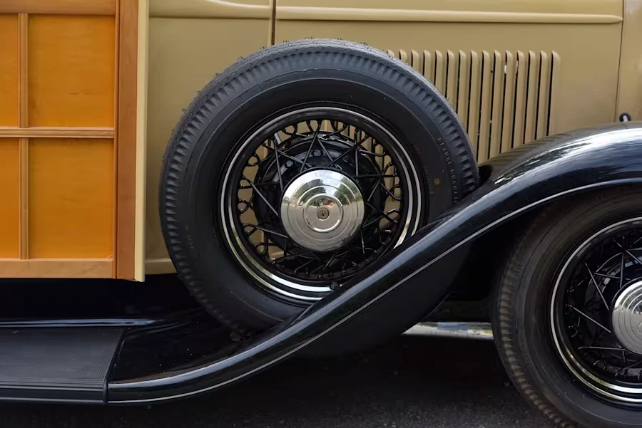 1932 Ford Model 18 & 40 - Image 20 of 31