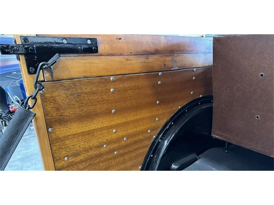 1932 Ford Model 18 & 40 - Image 11 of 25