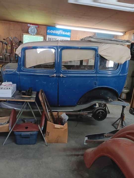 1932 Ford Model 18 & 40 - Image 2 of 3
