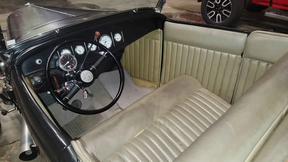 1932 Ford Model 18 & 40 - Image 6 of 12