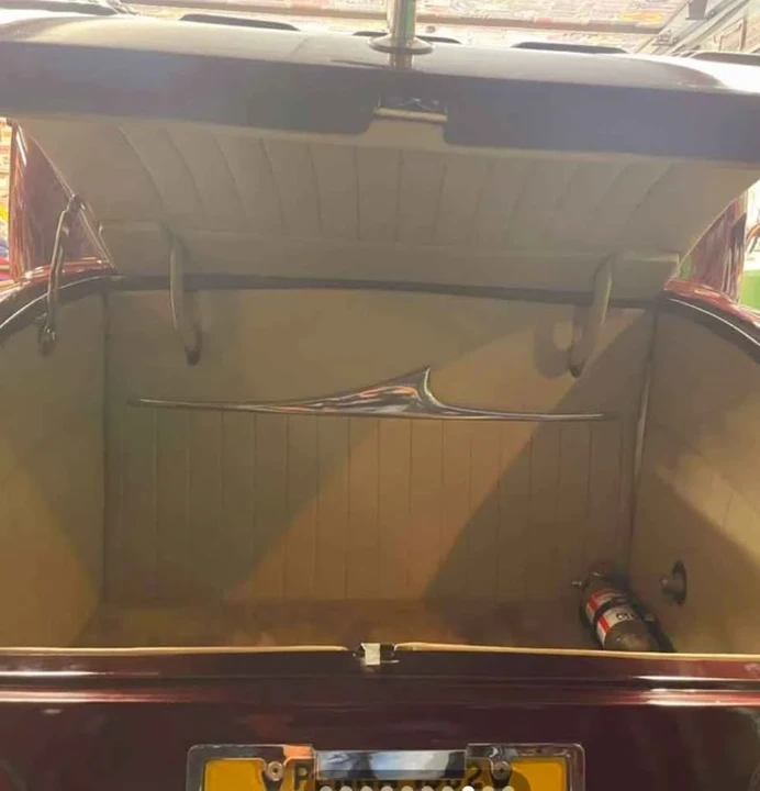 1932 Ford Model 18 & 40 - Image 8 of 12