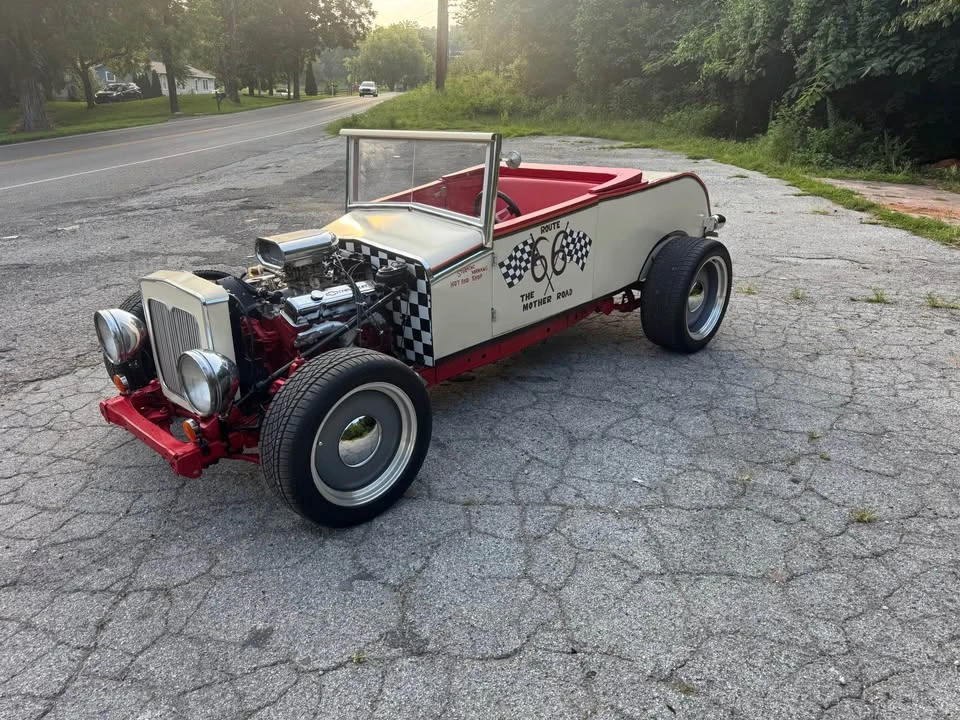 1932 Ford Hot Rod - Image 2 of 10