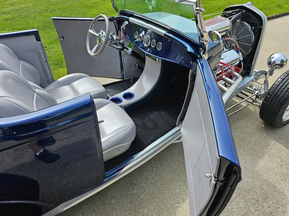 Ford Model 18 & 40 - Image 8 of 17