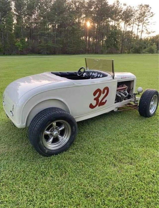 1932 Ford Hot Rod - Image 2 of 10