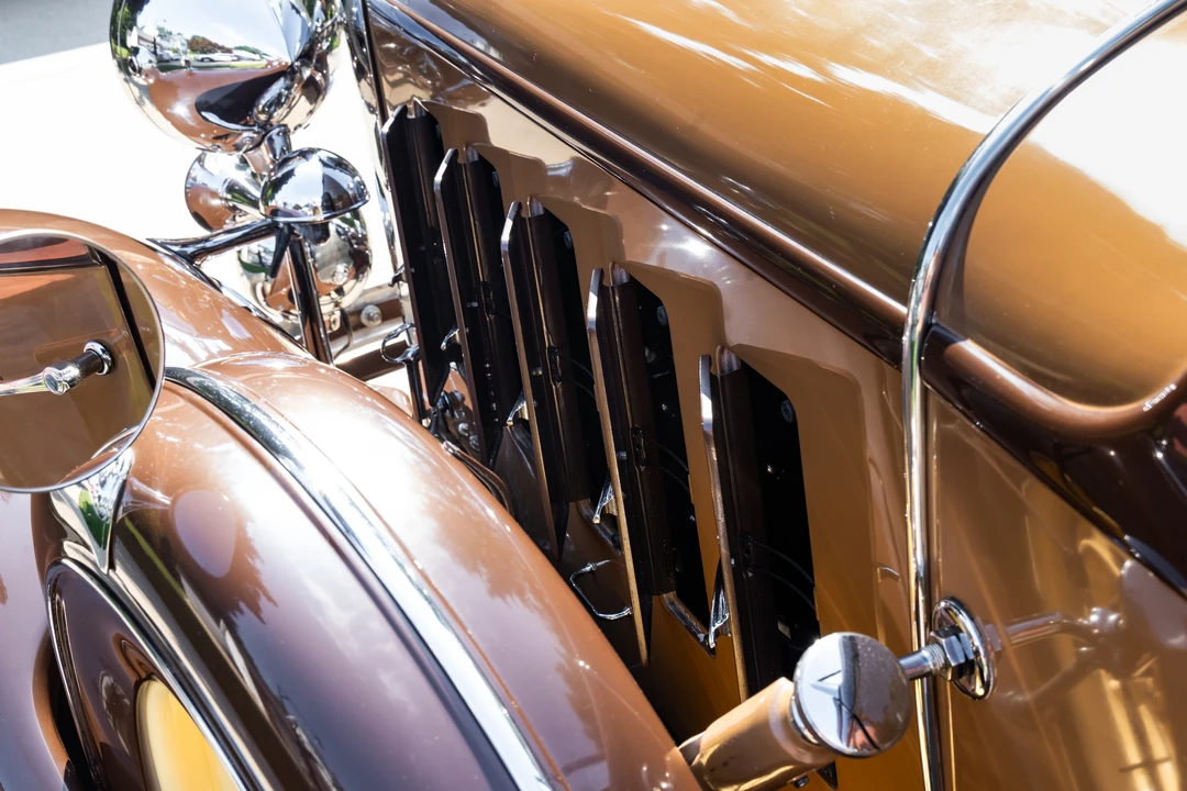 1932 LaSalle - Image 30 of 31