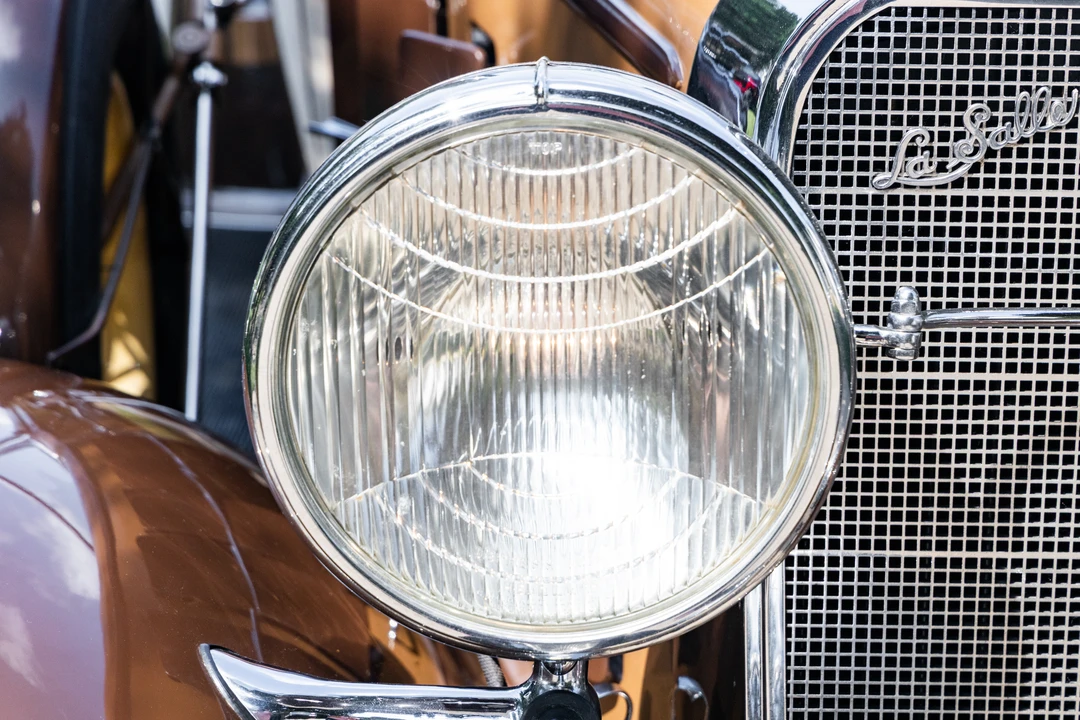 1932 LaSalle - Image 20 of 31