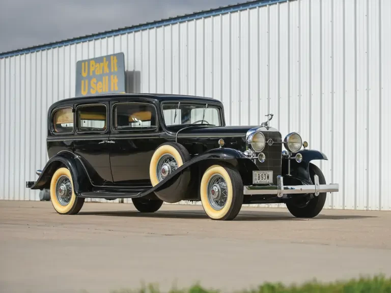 1932 LaSalle - Image 2 of 22