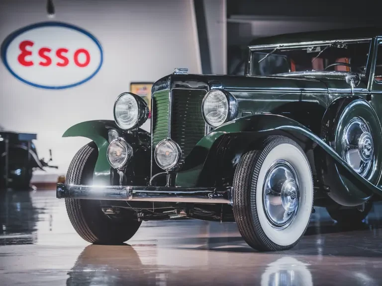 1932 Marmon - Image 13 of 24