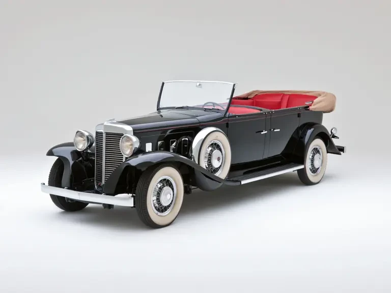1932 Marmon - Image 2 of 24