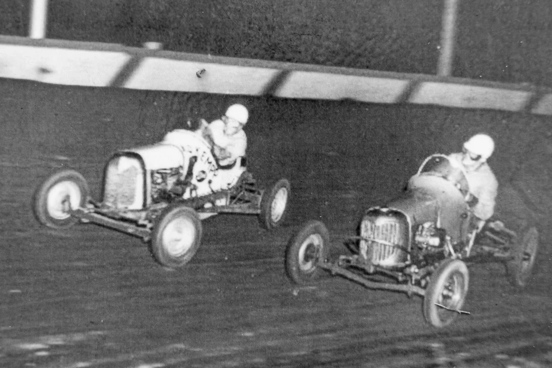 1932 Ford Hot Rod - Image 10 of 30