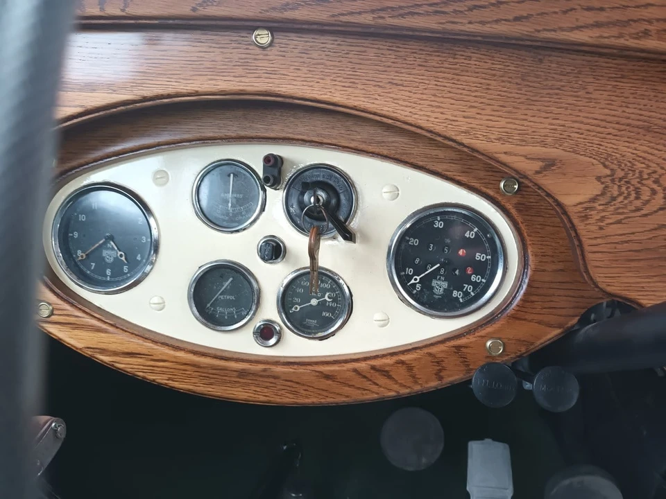 1932 Morris - Image 24 of 30