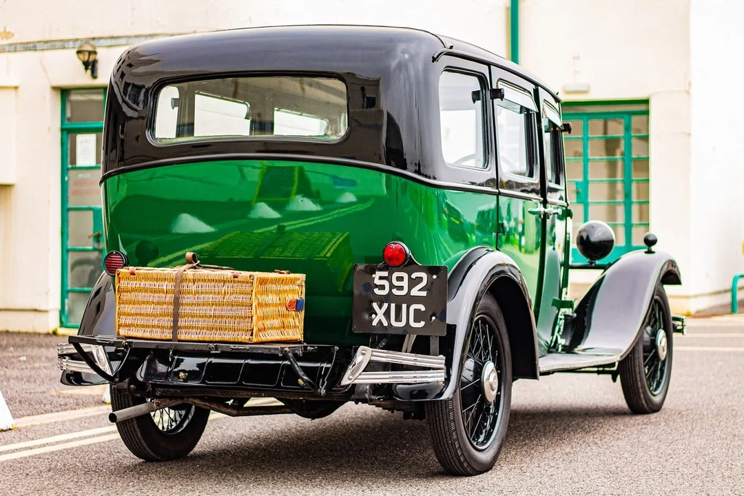 1932 Morris - Image 4 of 30