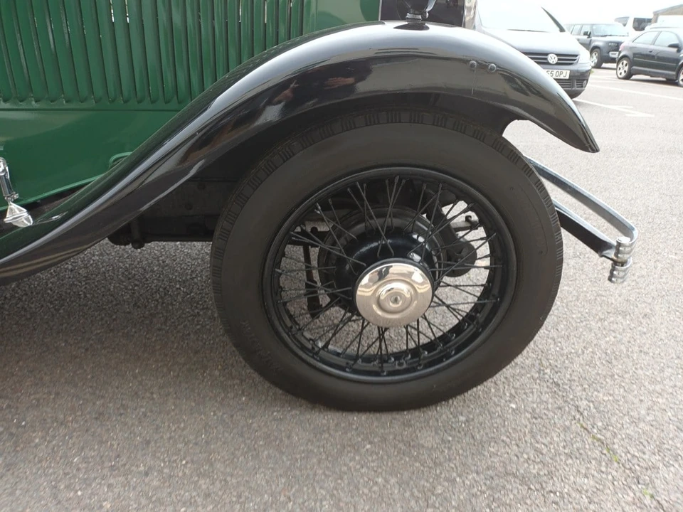 1932 Morris - Image 9 of 30