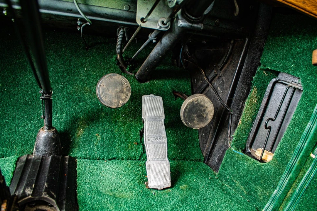 1932 Morris - Image 17 of 30