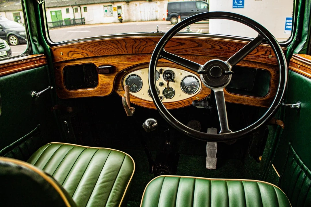 1932 Morris - Image 12 of 30