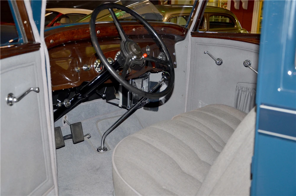 1932 Packard Eight - Image 3 of 7