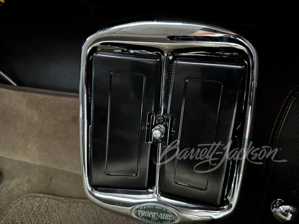 1932 Packard Eight - Image 22 of 31