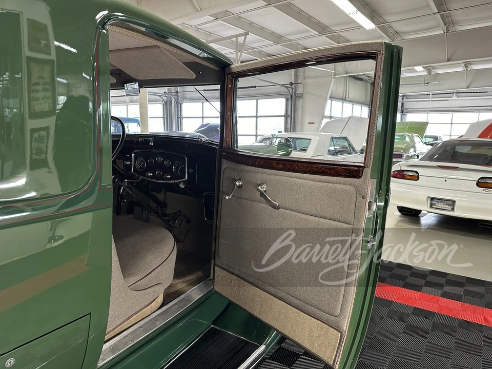 1932 Packard Eight - Image 24 of 31