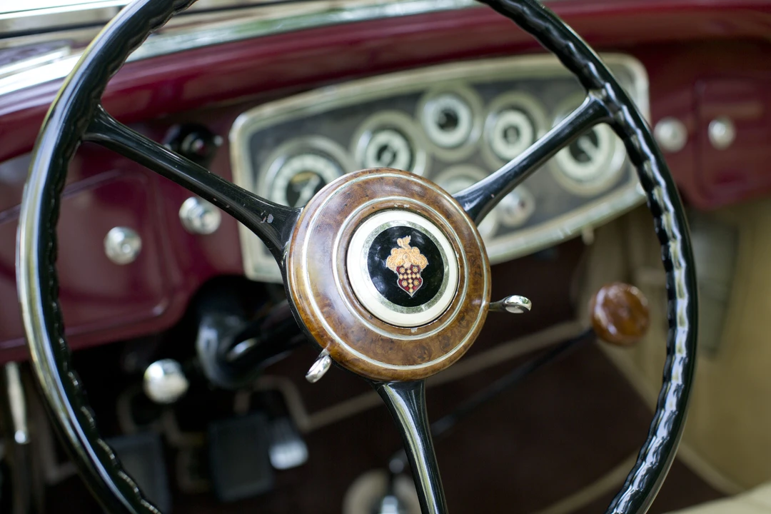 1932 Packard Twelve - Image 17 of 24