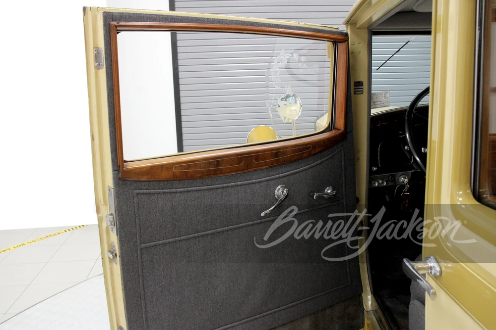 1932 Pierce-Arrow - Image 5 of 7