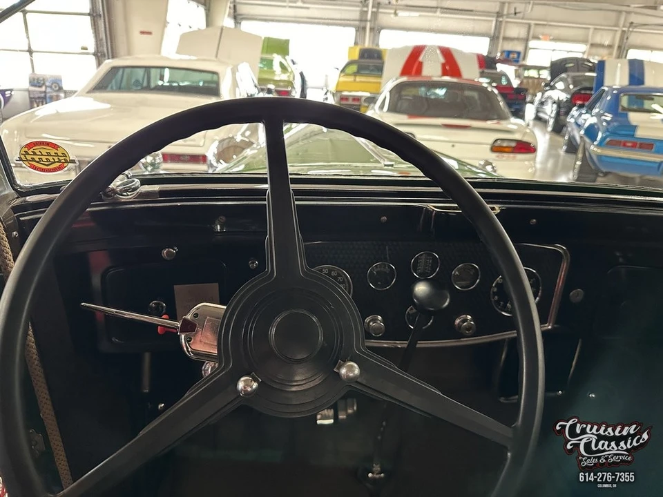 1932 Packard Eight - Image 30 of 31