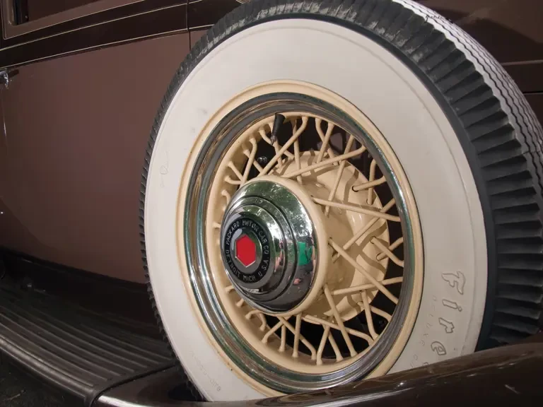 1932 Packard Eight - Image 14 of 15