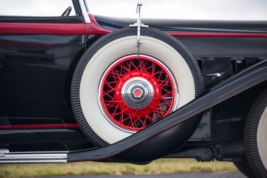 1932 Packard Eight - Image 9 of 12
