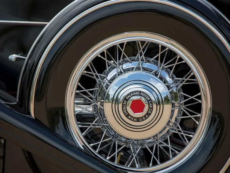 1932 Packard Eight - Image 14 of 31