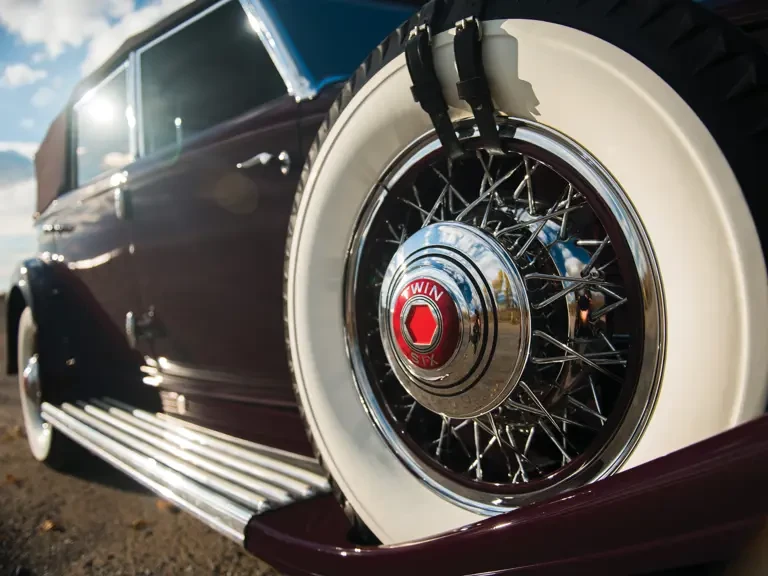 1932 Packard Twelve - Image 9 of 31