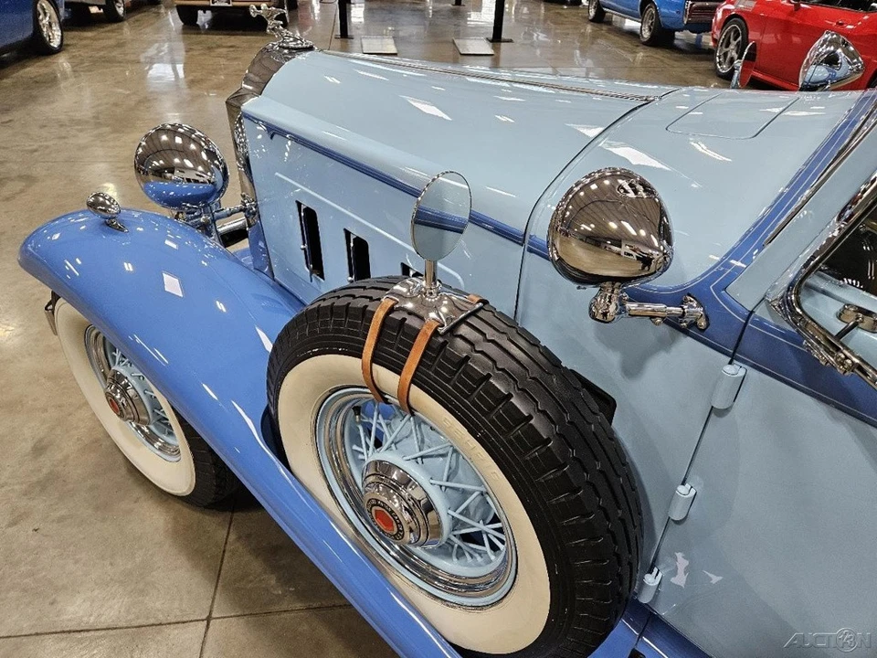 1932 Packard Eight - Image 15 of 21