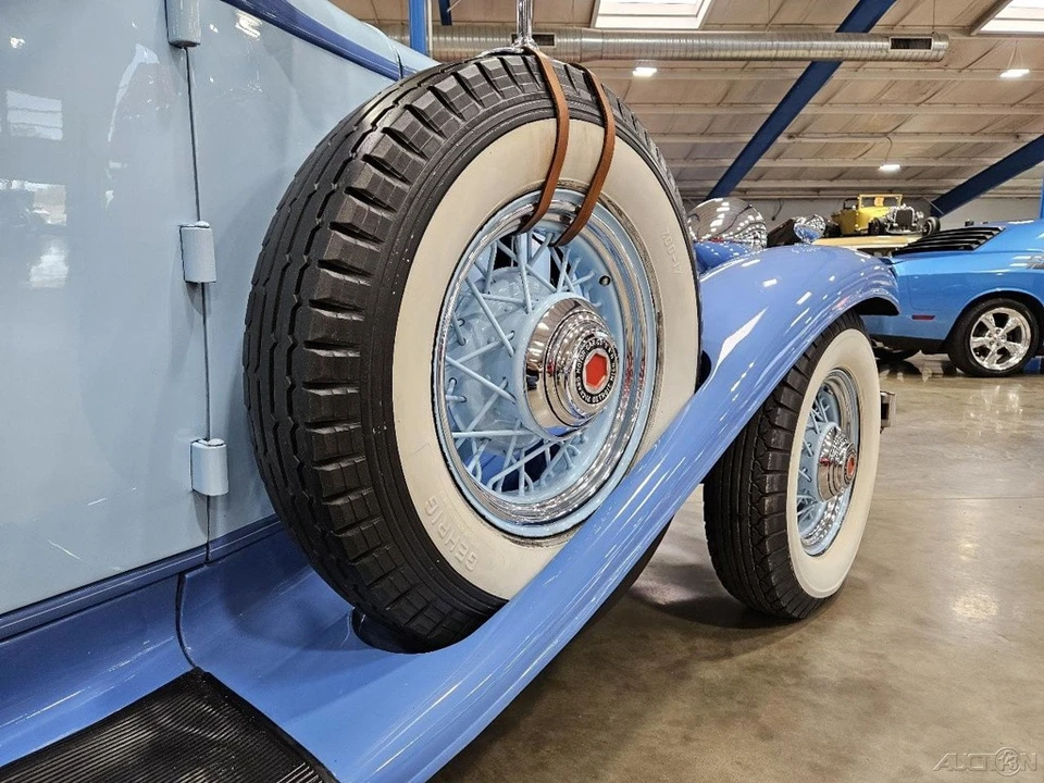 1932 Packard Eight - Image 18 of 21