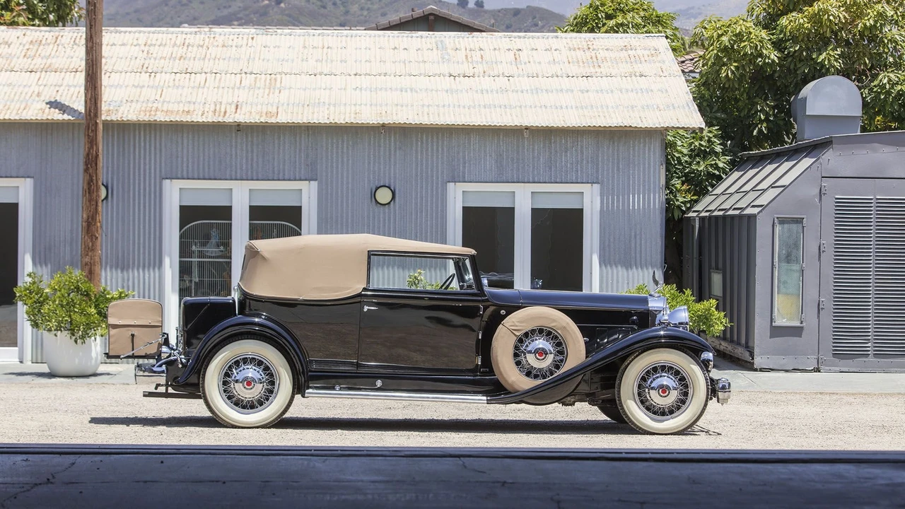 1932 Packard Eight - Image 14 of 31