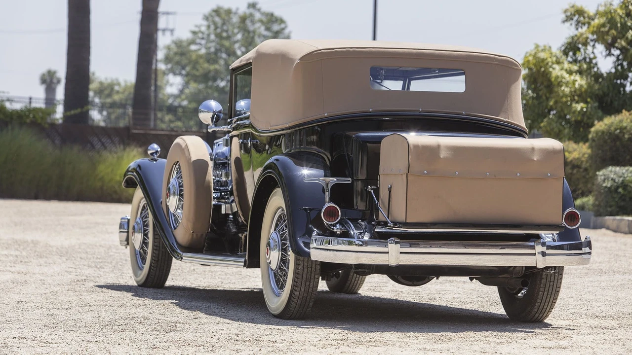 1932 Packard Eight - Image 5 of 31