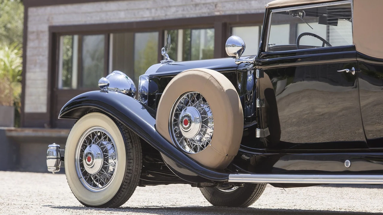 1932 Packard Eight - Image 17 of 31