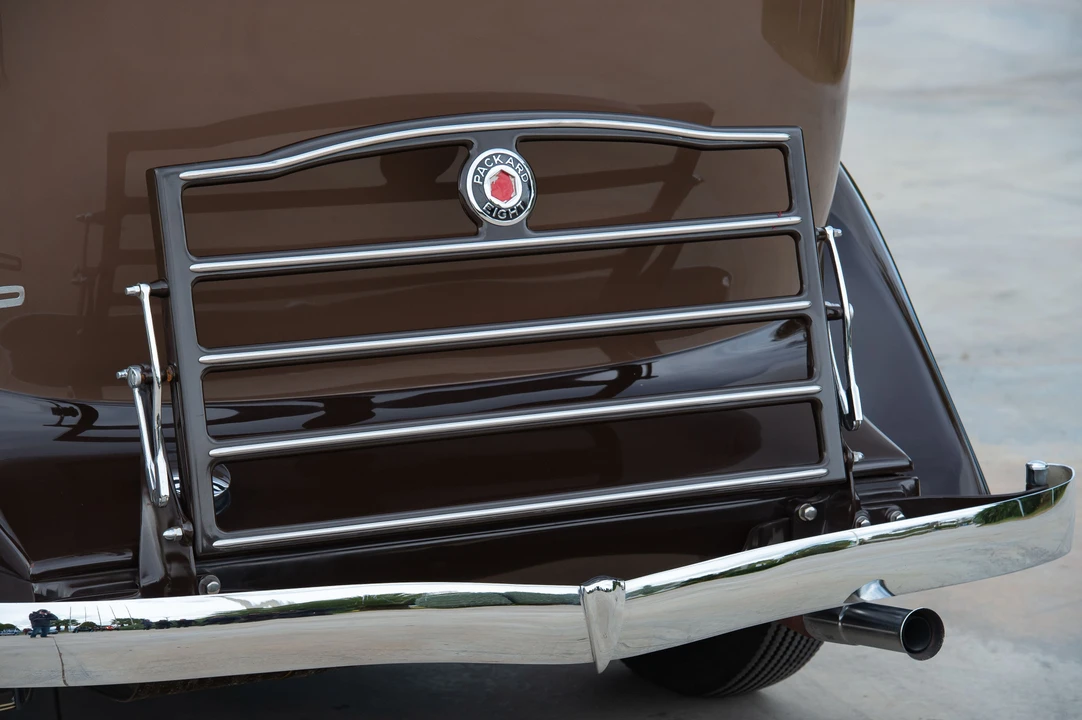 1932 Packard Eight - Image 11 of 13