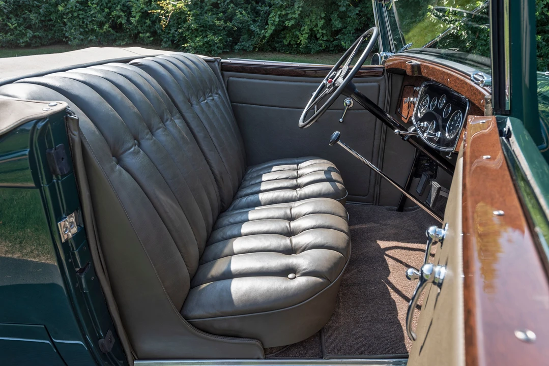 1932 Packard Eight - Image 14 of 19