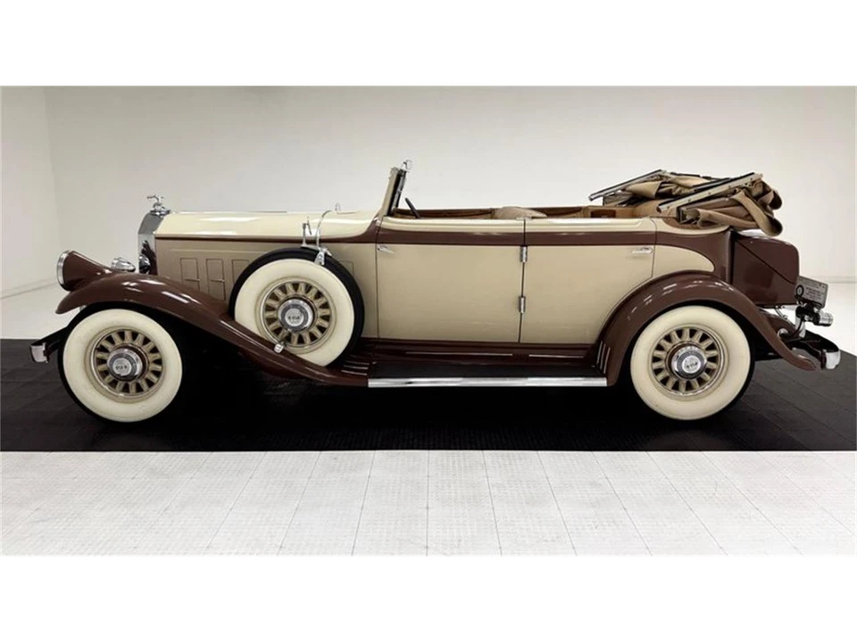1932 Pierce-Arrow - Image 4 of 31