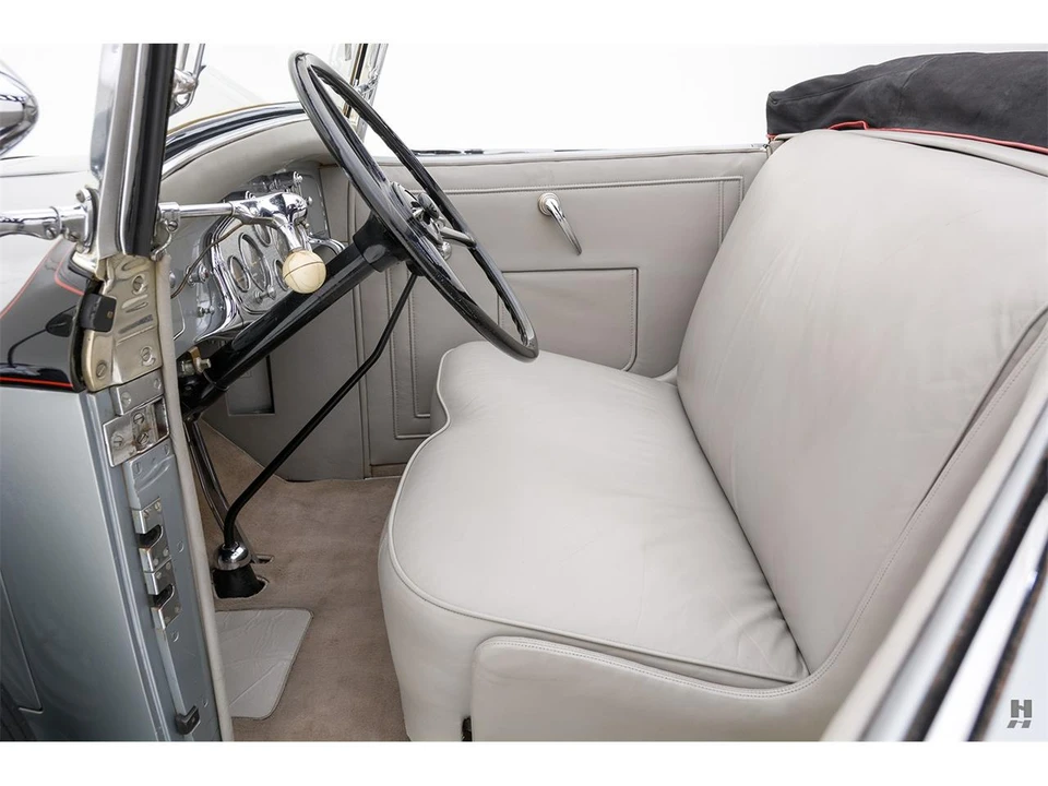 1932 Pierce-Arrow - Image 8 of 31