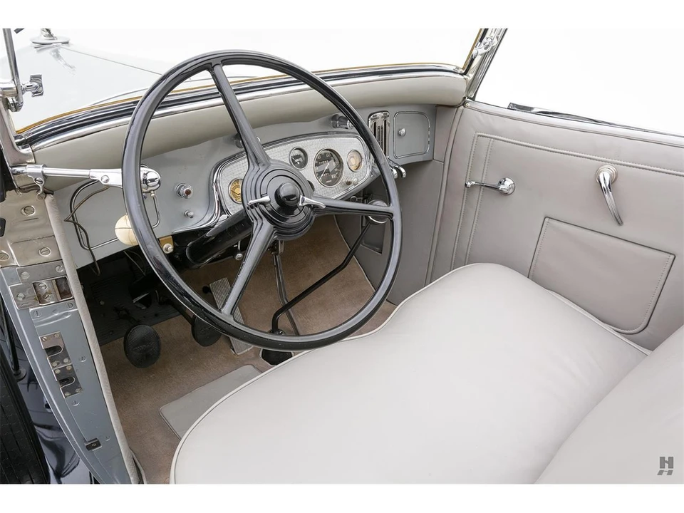1932 Pierce-Arrow - Image 7 of 31