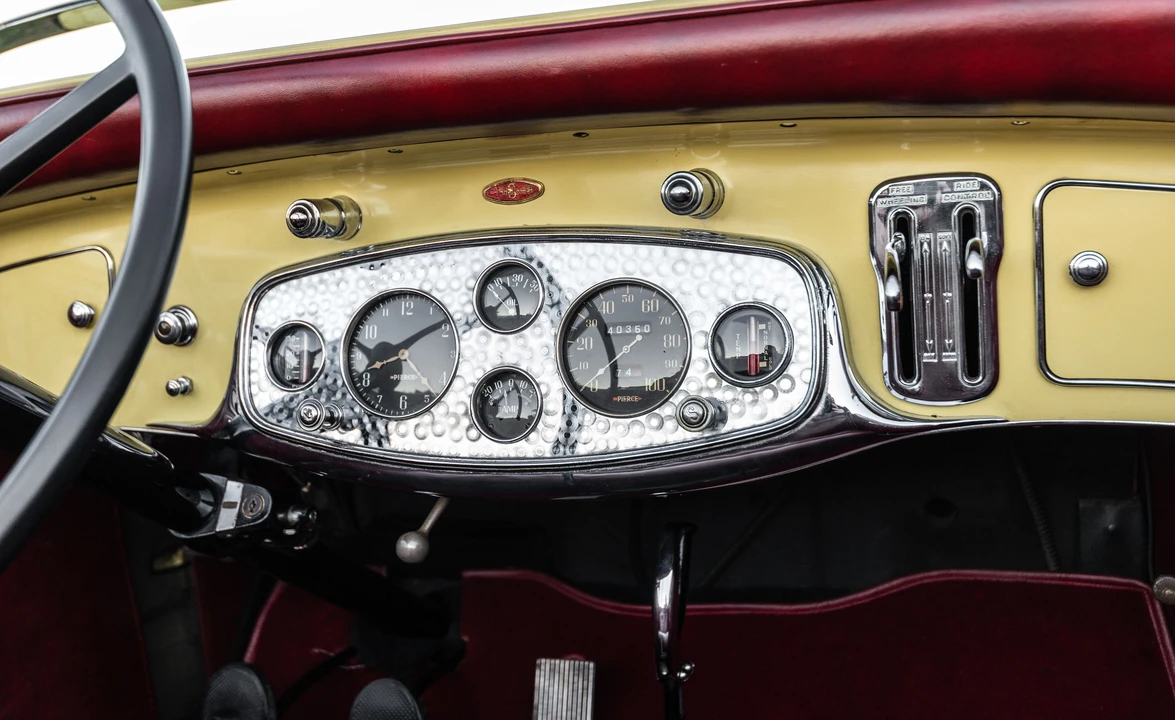 1932 Pierce-Arrow - Image 11 of 31