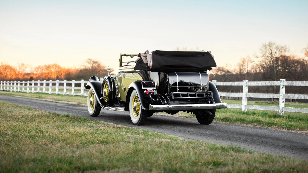 1932 Pierce-Arrow - Image 3 of 31