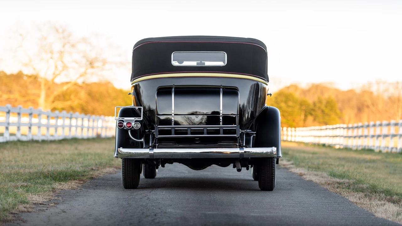 1932 Pierce-Arrow - Image 19 of 31