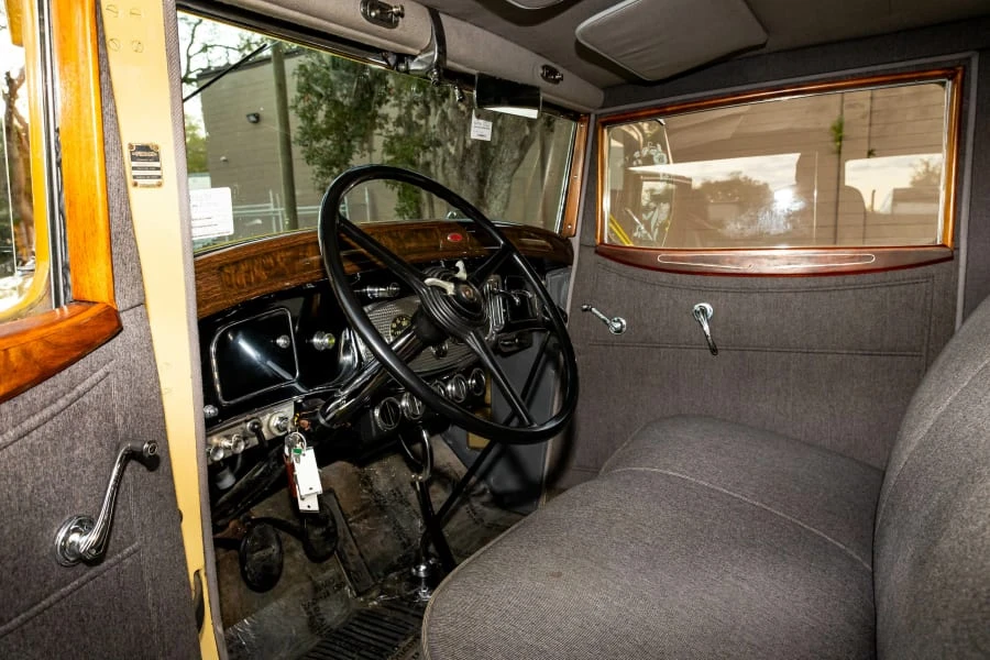 1932 Pierce-Arrow - Image 4 of 26