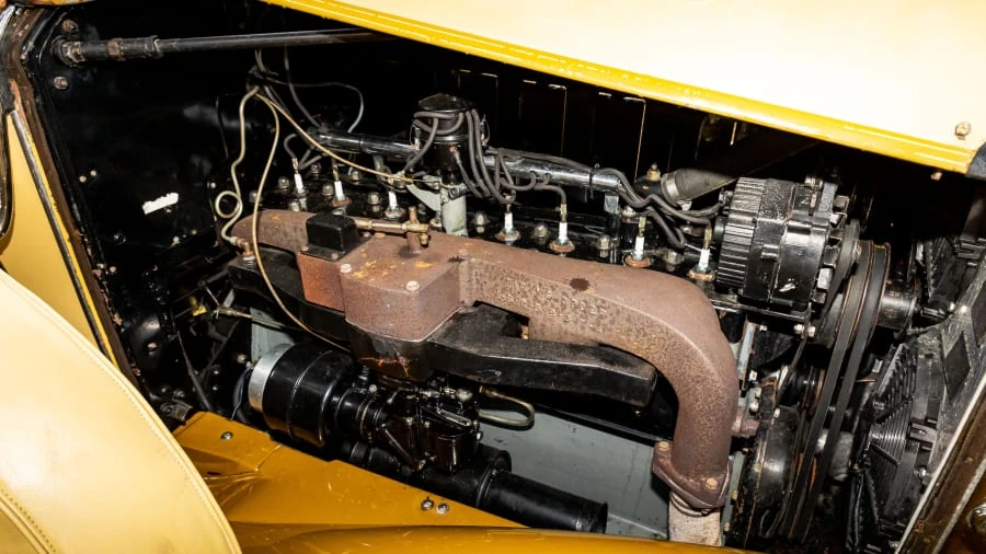 1932 Pierce-Arrow - Image 8 of 26