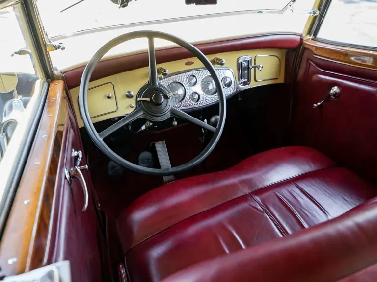 1932 Pierce-Arrow - Image 5 of 31