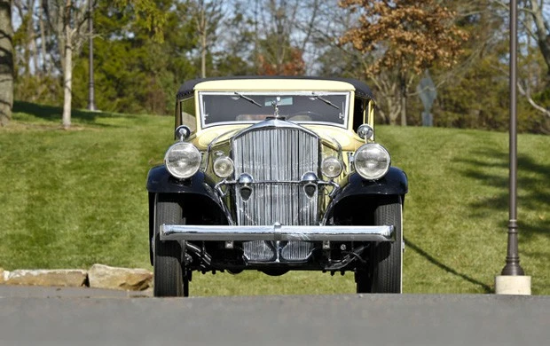 1932 Pierce-Arrow - Image 2 of 16