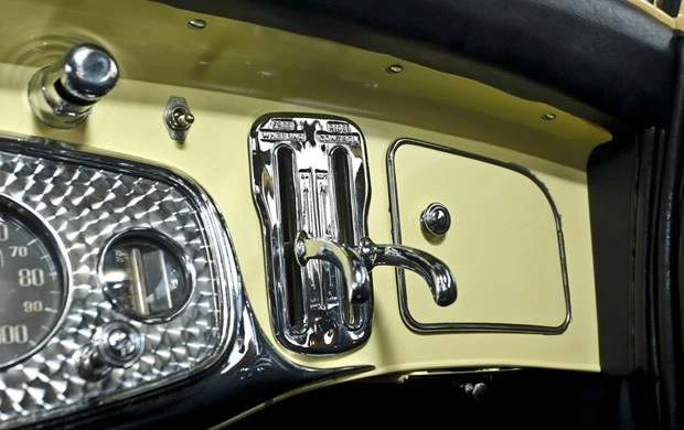 1932 Pierce-Arrow - Image 8 of 16