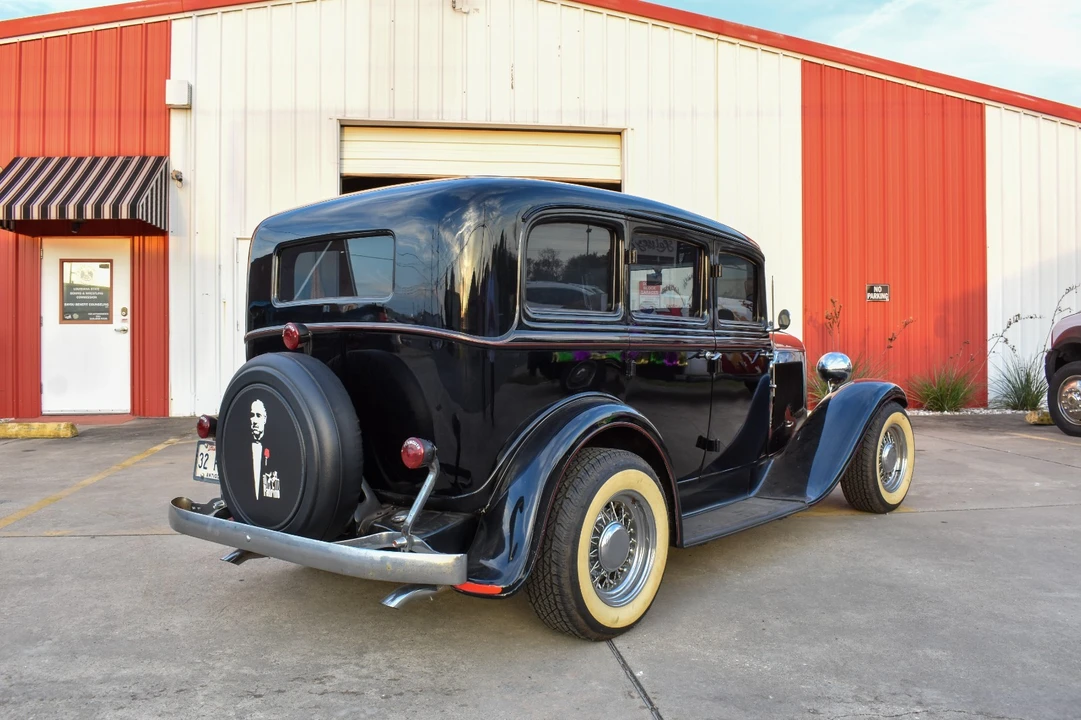 1932 Plymouth - Image 4 of 20